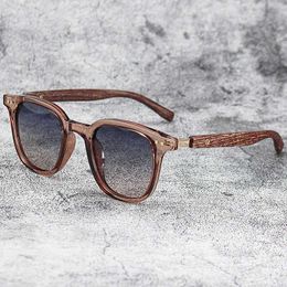 Sunglasses New Men Vintage Wooden Frame Sunglasses Classic Brand Square Sun Glasses Coating Lens Driving Eyewear for Women Male 240423