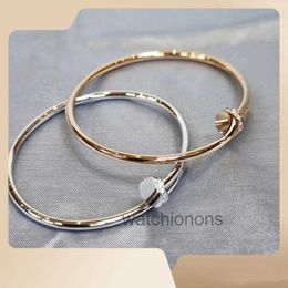 High Quality Luxury Bangle carter Seiko Edition Fine No Diamond Band Nail Bracelet Smooth Face Craft Valentines Day Gift Light Design