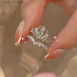 Band Rings Exquisite Silver Color Inlaid with White Zircon Heart Fashion Party Engagement Wedding Set for Women H240424