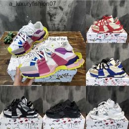 New custom sneakers -Space Sneakers Designer Explosion Models Casual Shoe Stitching Material Sneaker 3M Reflective Leather Dad Chunky Shoes S ZDPO