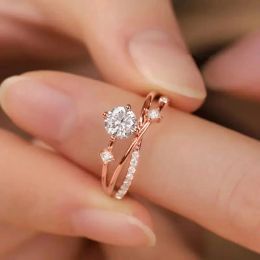 Bands Huitan New Twist Design Fancy Women Finger Rings with Shiny Cubic Zirconia Exquisite Engage Wedding Accessories Fashion Jewellery