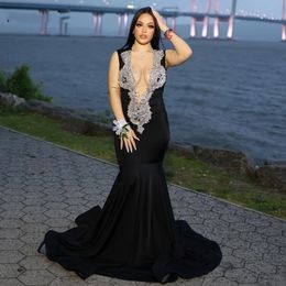 Sexy Black Satin Mermaid Prom Dress For Black Girls 2024 Silver Crystal Beaded Formal Party Gala Gown Robe De Soire