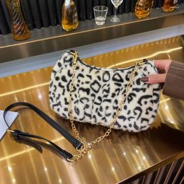 Shoulder Bags Winter Fluffy Leopard Print Bag For Women 2024 Soft Plush Sexy Handbag Female Portable Warm Pleated Crossbody