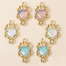 Charms 10Pcs Love Fish Scale Lace Alloy Pendant Diy Heart-Shaped Colour Bracelet Necklace Women Jewellery Accessories
