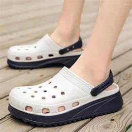 Sandals Nurses Shower Luxury Man Men's Moccasin Shoes Flip Flops Sneakers Sports Practice -selling Sho