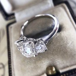 Wedding Rings Luxury Round Cut Three Stone White Sapphire Cubic Zirconia Engagement Wedding Ring Valentines Day Anniversary Gift Jewellery