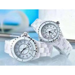 Men Wristwatches Channel luxury Women Couple Watch Luxury Ceramics Sports Quartz Wristwatch Black White Ceramic Classic Vintage Lady Girl 33mm 38mm ccity