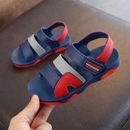 Slipper 2019 New Summer Children Sandals for Boys Flat Beach Shoes Kids Sports Casual Student Leather Sandals Soft Non-slip Fashion WildL2404