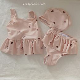 Swimwear Adorable Cherry Pattern Baby Girls Swimsuit 3 Pcs Kids Split Swimwear Sleeveless Tops +Ruffle Shorts +Cap Newborn Bathing Suit