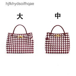 New Single Handbags Bags Buckle Shoulder Andiamo Gold Tote Large Woven bottegs Straddle 2024 Venetas Hardware Women Bag Leather Trendy Totes Capacity W8K8