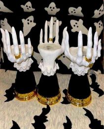 Resin Witch Hand Candlestick Creative Ghost Hand Palm Candle Holder For Halloween Decorative Candlestick Art Crafts Ornaments H2209821764