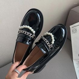 Casual Shoes Pearl Strings Japanned Leather Woman British Metal Chains Flat Loafers Female Square To Brogues Chunky Heel Footwear Flats