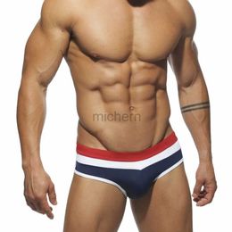 Men's Swimwear UXH New Mans Brand Swimming Briefs Low Waist Swimwear With Push-up Pad Sexy Shorts Trunks Boxers Summer Mens Swim Beach d240424