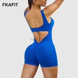 Active Sets Yoga Jumpsuit Women Seamless Hollow Out Back Sports Romper Set Women Gym Short Backless Fitness Suit 240424