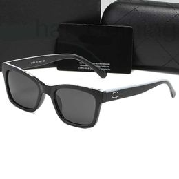Sunglasses Designer Fashion Glasses for Woman Mens Rectangle Full Rim Eyeglass Luxury Brand Man Rays Driving Beach Goggle Eyeglasses Show a small face 155U