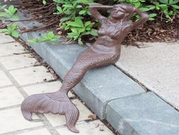 Cast Iron Mermaid Shelf Sitter Rust Finish Home Garden Decorations Sitting Sunning Statue Courtyard Patio el Pub Club Decor Ant2484003