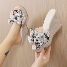 Women Slippers Sweet Bow Women Open Toes Summer Sexy Flower Shoes High Heel Slippers Women Slides Platform Wedges Shoes 240419