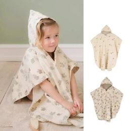 Tees Children's Bath Towel Baby Hooded Bathrobe Cape Cotton Swaddle Blanket Bath Absorbent Towel Fruit Flower Print Skinfriendly