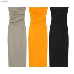 Basic Casual Dresses 2023 High quality autumn new womens clothing temperament sexy off shoulder straight neck bra midi bra dressL2403