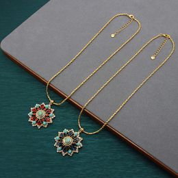 Medieval 1928 Heavy Industry Snowflake Pendant Copper Plated True Gold Colored Zircon Necklace Simple Spring Style Necklace