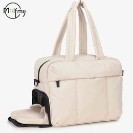 Down Duffel Bag Large Capacity Women Shoulder Bags Multifunctional Large Capacity Dry Wet Separation Hand Bag Travel Bags Femal 240423