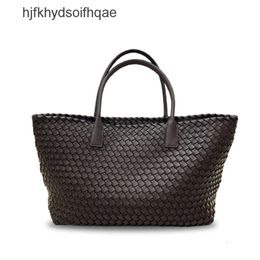 Tote Extra Large Venetas Basket Capacity Underarm Lady New Cowhide Cabat Bag 2024 Holder Women Bottegaas Handheld Female Totes Ha Bags Woven 79UO