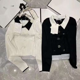 Channel Jacket Designer C Top Quality Luxury Fashion Jacket Contrast Color Flip Collar Letter Diamond Black White Design Long Sleeved Temperament Knitted Cardigan