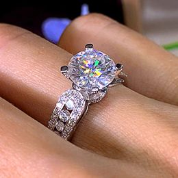 Bands Huitan Modern Women's Wedding Rings Brilliant Crystal Cubic Zirconia Highquality Silver Color Female Ring Engagement Jewelry