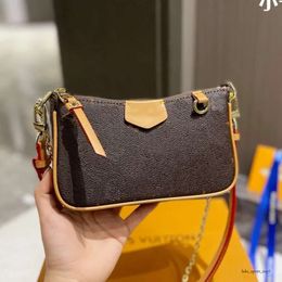 Designer Bag Women Louiseviutionbag Crossbody Wallet Lady Easy On Strap Purse Letters Embossed Stripes Luxury Brand Handbags Luis Vuitto 8370