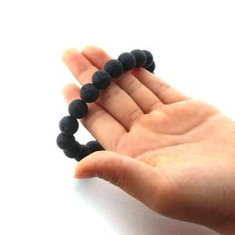 Großhandel 1-10pcs schwarze matte Vulkanperlen Armband Männer und Frauen Lava Perlen Armbänder Party Geschenk handgefertigt