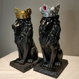 Home Decorative Objects Crown Lion Decoration Living Room Entrance TV Cabinet Decoration Office Furniture Desk Art