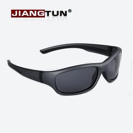 JIANGTUN Brand Super Light Kids Polarised Sunglasses Children Sport Sun Glasses UV400 Protection Outdoor Safety Rubber JT3418 240412