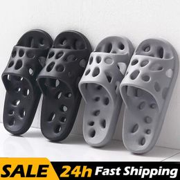 Cloud Slippers For Men Flip Flops Beach Sandals Bathroom NonSlip Slides Women Indoor House Shoes Male Slipper 240412
