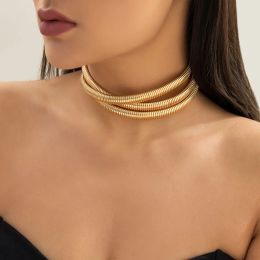 Necklaces 2023 Trending Punk Metal Gold Color Snake Bone Collar Neckchain Women's Simple Luxury Multi Layered Stripe Necklace Jewelry