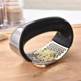 2024 1Pcs Garlic Press Stainless Steel Garlic Crusher Curve Manual Press Chopper for Fruit Vegetable Tools Kitchen Gadget Accessoriesmanual