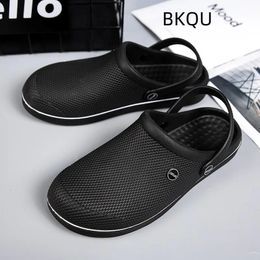 Beach Slippers for Men Round Toe Lightweight Flat Water Proof Comfortable Trendy All-match Breathable Non-slip Shoes Summer Main 240410