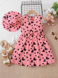 EVRYDAY Toddler Girls Love Heart Print Sleeveless Dress With Bowknot Decoration Matching Hat For Party Summer 240420