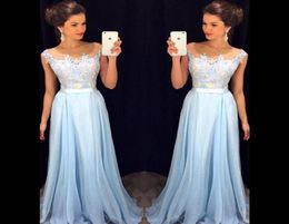 2018 Elegant Light Sky Blue Prom Dresses Sheer Neck Cap Sleeves Appliqued Chiffon Floor Length Formal Dresses Modest Evening Gowns1305084
