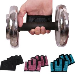 Gym Fitness Half Finger Gloves Men Women AntiSlip Silicone Workout Glove Pull Up Power Weight Lifting Grips Hand Plam Protector 240423