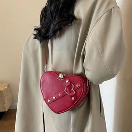 Vintage Y2K Small Chain Rivet Shoulder Bag Heart Shaped Purse Handbags Pink PU Leather Gothic Tote Bags Ladies Crossbody 240416