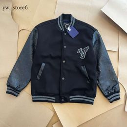 Louies Vuttion Jacket Mens Coat Fashion Jacket Autumn and Winter Louies Vuttion Reflective Letter Printing Casual Sports Louies Jacket Windbreaker Clothing 7022