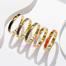 High-end Luxury H Home Bangle Love beauty and fashionNew Enamel H Pig Nose Bracelet for Womens Light Luxury Small Popular Titanium Steel Colourless