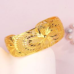 Copper Gold Plated Open Cuff Bangles Carved Flower Design Dubai Arabic Wedding Luxury Jewellery Free Size Hand Bracelets 240416