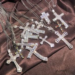 Fashion Mens Luxury Cross Necklace Hip Hop Jewelry Silver White Diamond Gemstones Pendant Women Necklaces 499