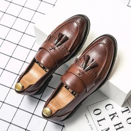 2024 Men Dress Shoes Handmade Brogue Style Paty Leather Wedding Flats Oxfords Formal Footwear 240417