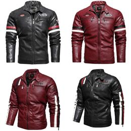Fashion Men's Moto Trendy New Biker Jacket with Embroidery Epaulette Men Faux Leather Bomber Jackets 201114 s