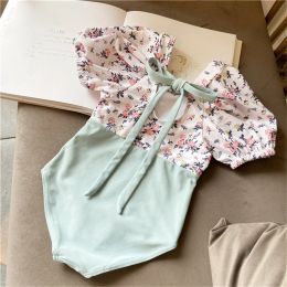 Swimwear Adorable Floral Baby One Piece Swimwear+ Cap 2024 Summer Korean Toddler Backless Swimsuit Kids Girls Bikini Holiday Clothes