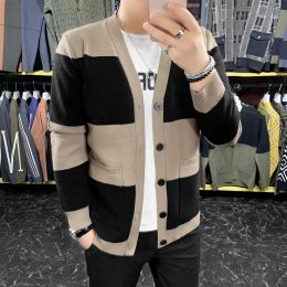 Jackets 2023 Fall Winter Brand Fashion Cashmere Knitted Vneck Cardigan Sweater Men Casual Retro Men Striped knit Sweater Jacket S3XL