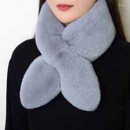 Scarves 2024 Fluffy Faux Fur Scarf Women Winter Thicken Warm Soft Plush Cross Fake Collar Female Outdoor Neck Warmer