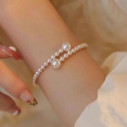 Strands 1PC Imitation Pearl Bracelet Stretchable Pearl Bracelet Pearl Bracelet for Women Friend Bridal Jewellery Gift